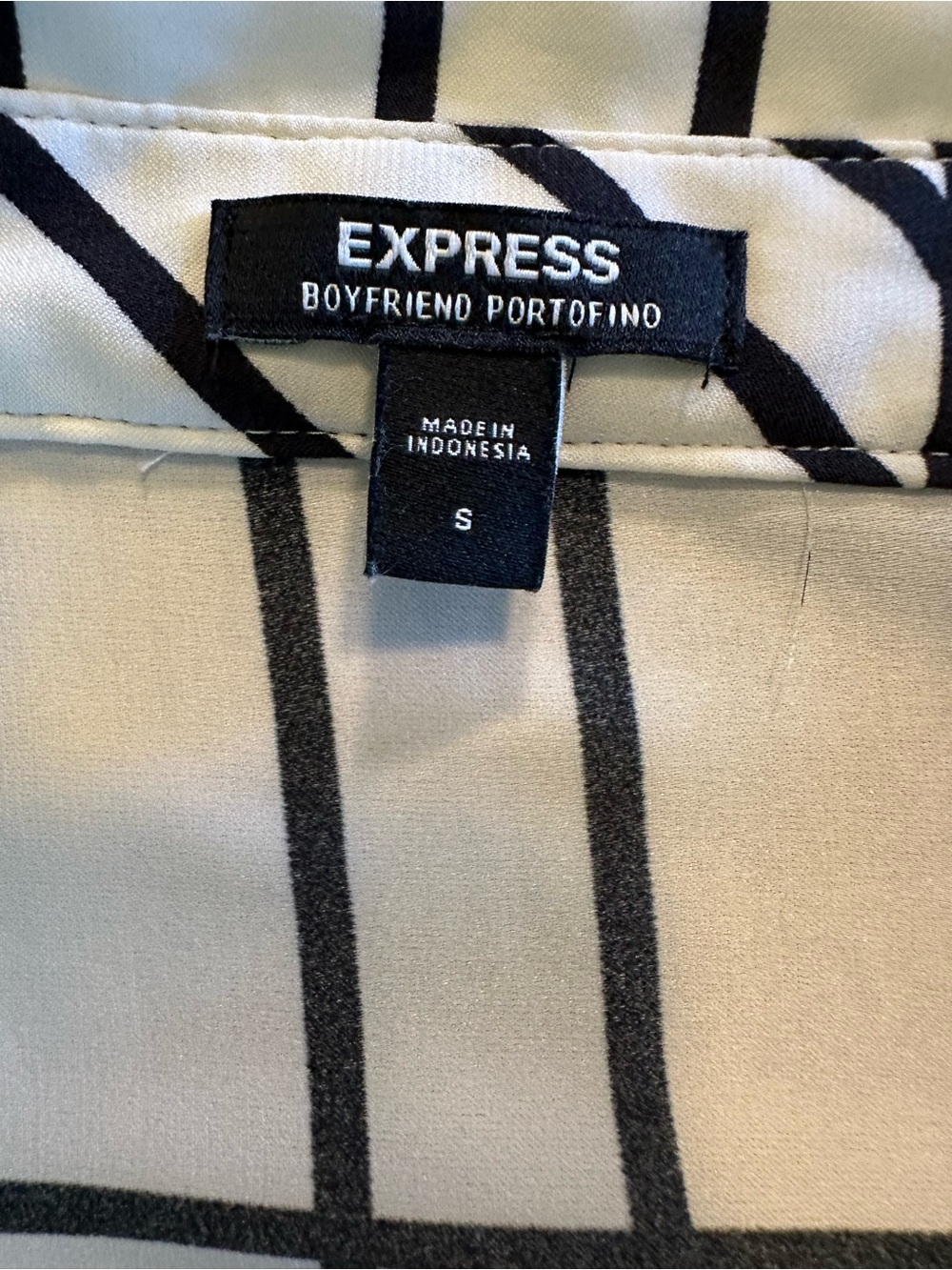 Express shirt - Picture 3 of 3